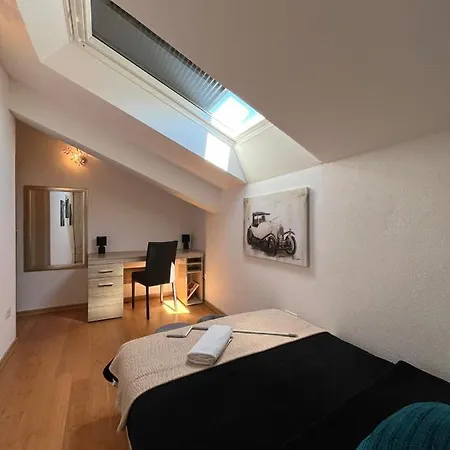 Four You-with Sea View 자다르