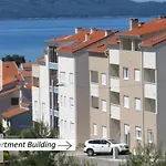 Four You Apartment