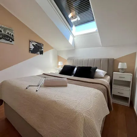 Apartment Four You