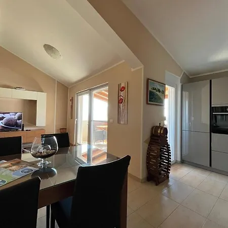 Four You-with Sea View *